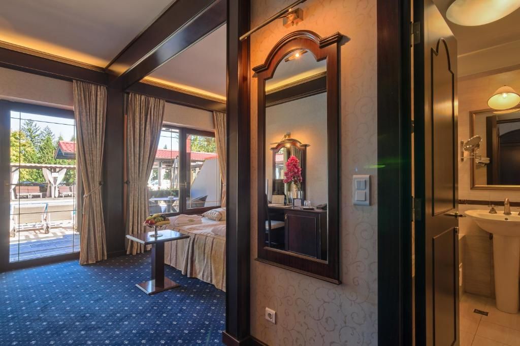 Курортные отели Hotel Snagov Club Снагов